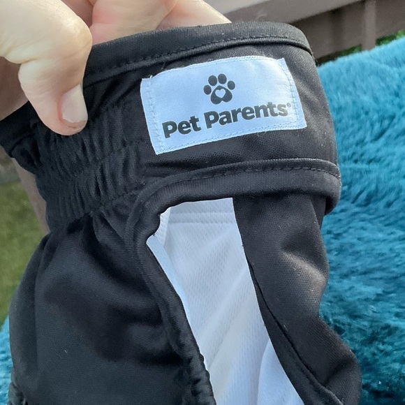 Pet Parents set of 3 female diapers for small- med. Dog weight 12-18lbs. - Picture 4 of 12